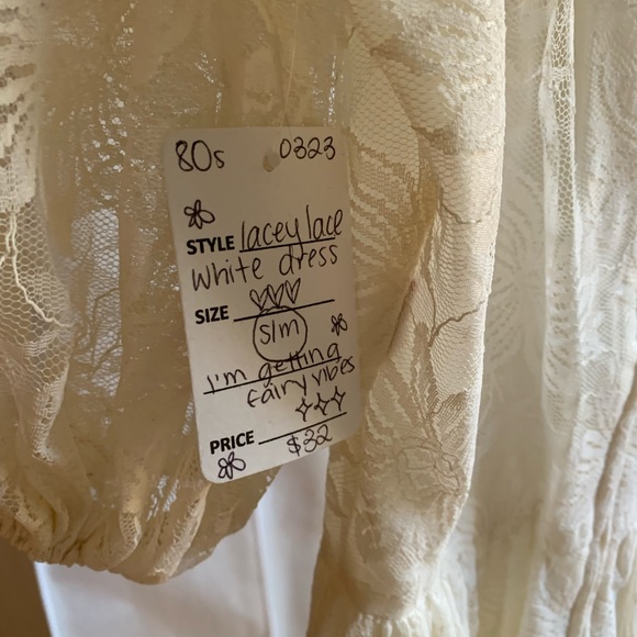 Vintage Lace Dress - Picture 4 of 7